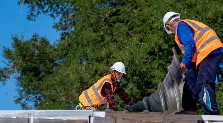 Professional new roof installation services in Vicksburg, MI
